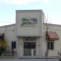 Olive Garden restaurant front