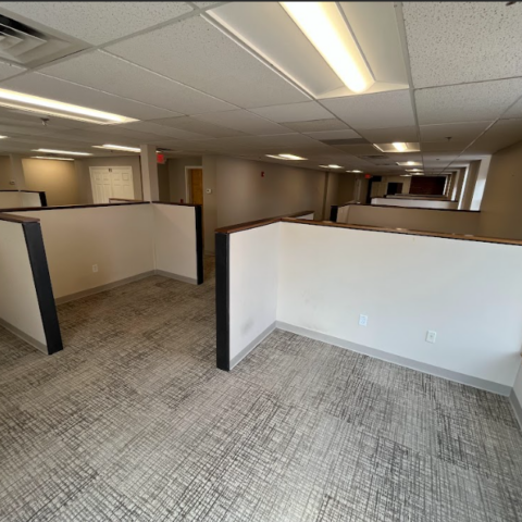 4th Floor Office Space Available (with lake view)