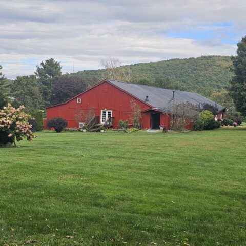 Iconic Old Lantern Barn in Charlotte, Vt For Sale