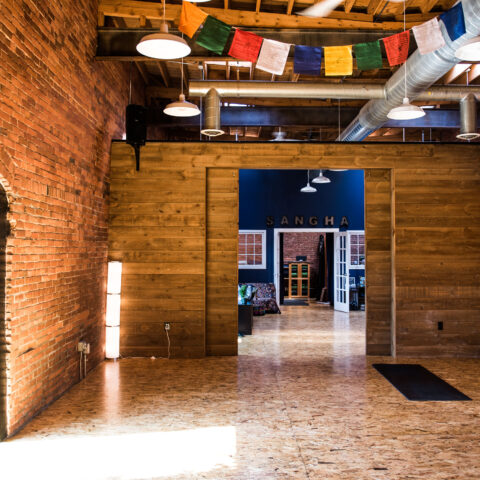 Beautiful Studio Available on Pine Street