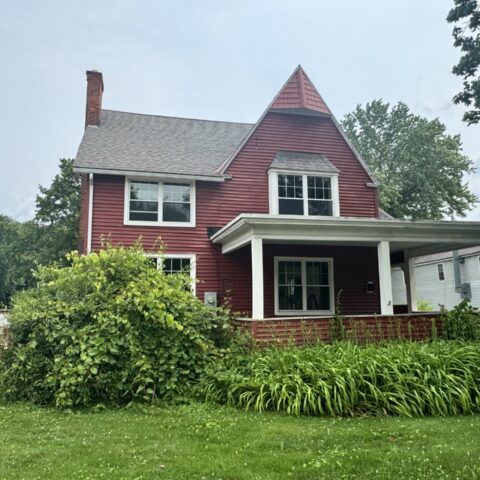 4 Bed 2 Bath House in Downtown Waterbury